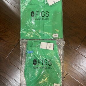 Figs Emerald Green Scrub set xs/sp